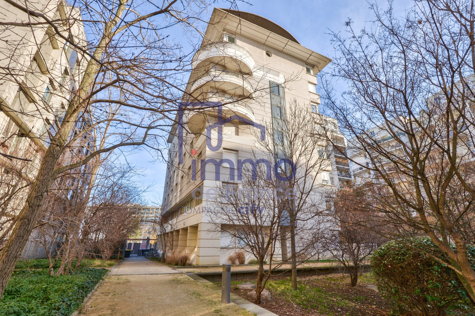 Vente stationnement 12 m² à Lyon 8e Arrondissement 69008