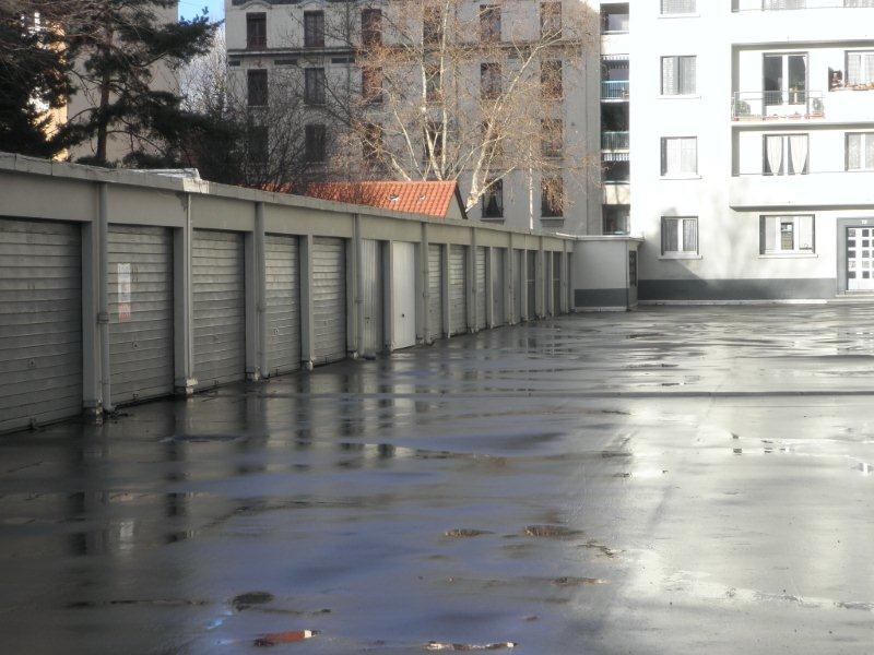 Location stationnement garage individuel à Lyon 8e Arrondissement 69008 - 86 €