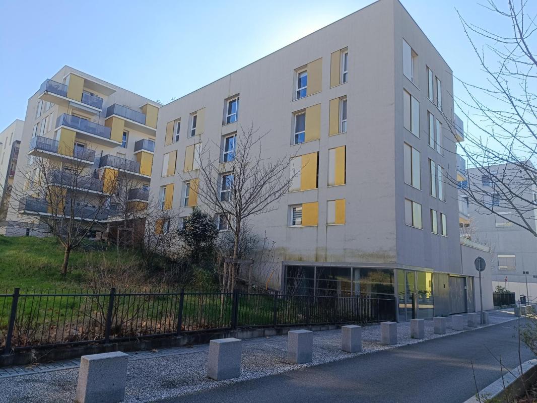 Location stationnement garage/box à Lyon 9e Arrondissement 69009 - 80 €