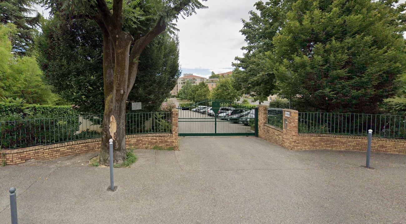 Location stationnement parking couvert à Tassin-la-Demi-Lune 69160 - 52 €