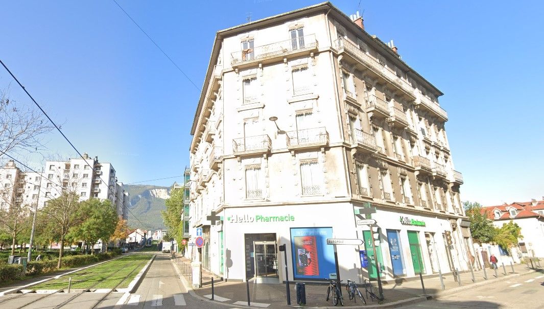Rent apartment 51.36 m² in Grenoble 38000 - 579 €