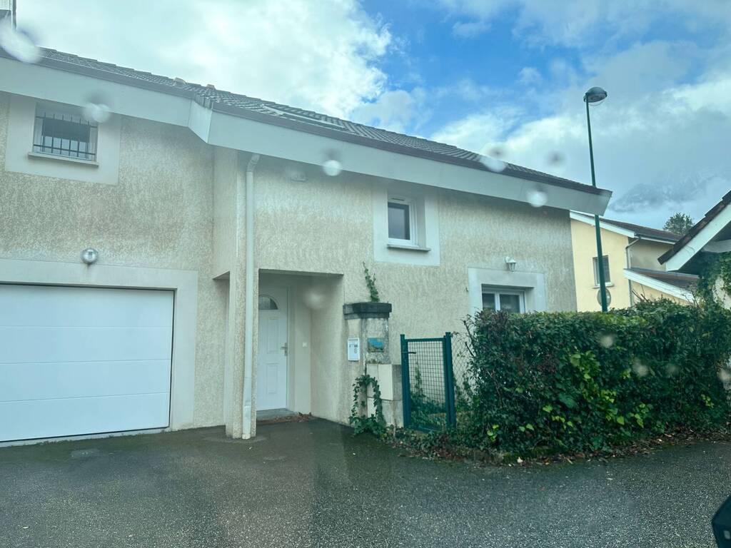 Location maison 5 pièces 112 m² - Seyssins 38180 - 1 650 €