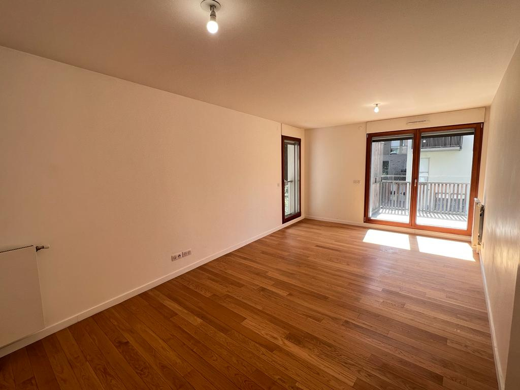 Location Appartement 4 pièces 103.84 m² Viry-Châtillon (91170)