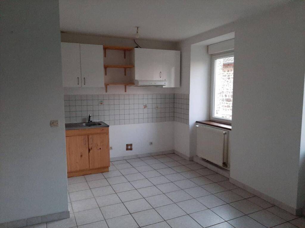 Location Appartement t2 39 m² Apinac (42550)