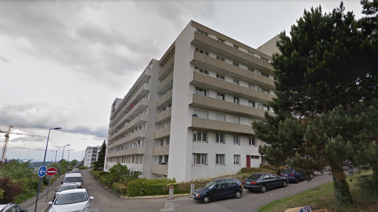 Location parking couvert 1 pièce 10 m² à Saint-Étienne 42100 - 35 €