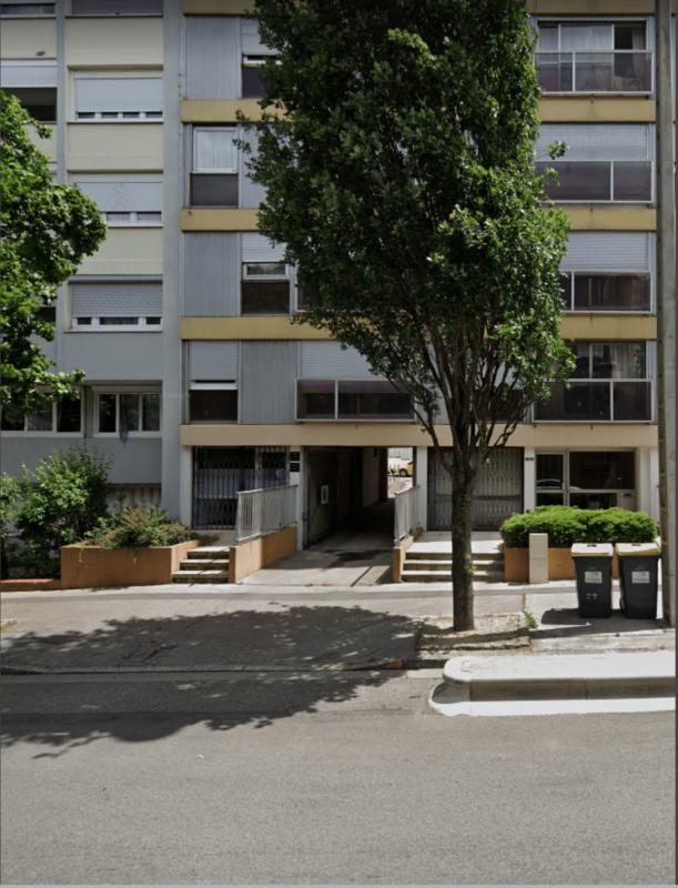 Location parking à Saint-Étienne 42100 BELLEVUE - 30 €