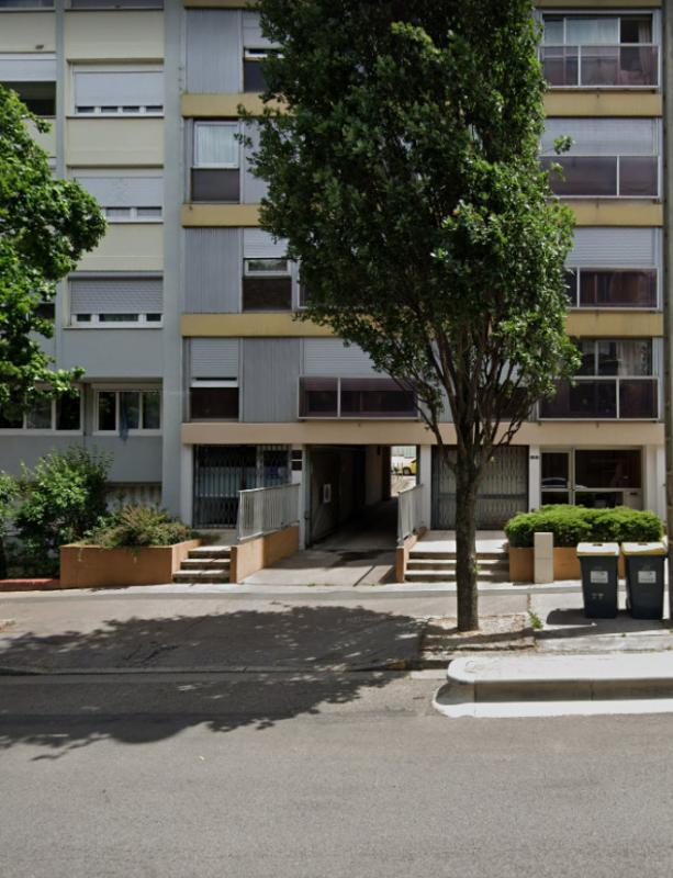 Location parking à Saint-Étienne 42100 BELLEVUE - 30 €