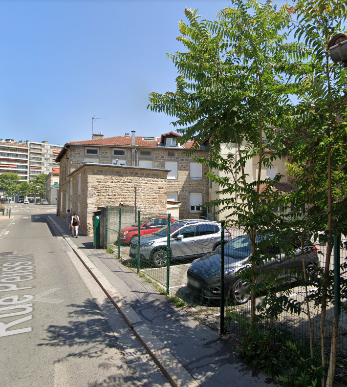 Location parking à Saint-Étienne 42100 SAINT ROCH - VALBENOITE - 50 €