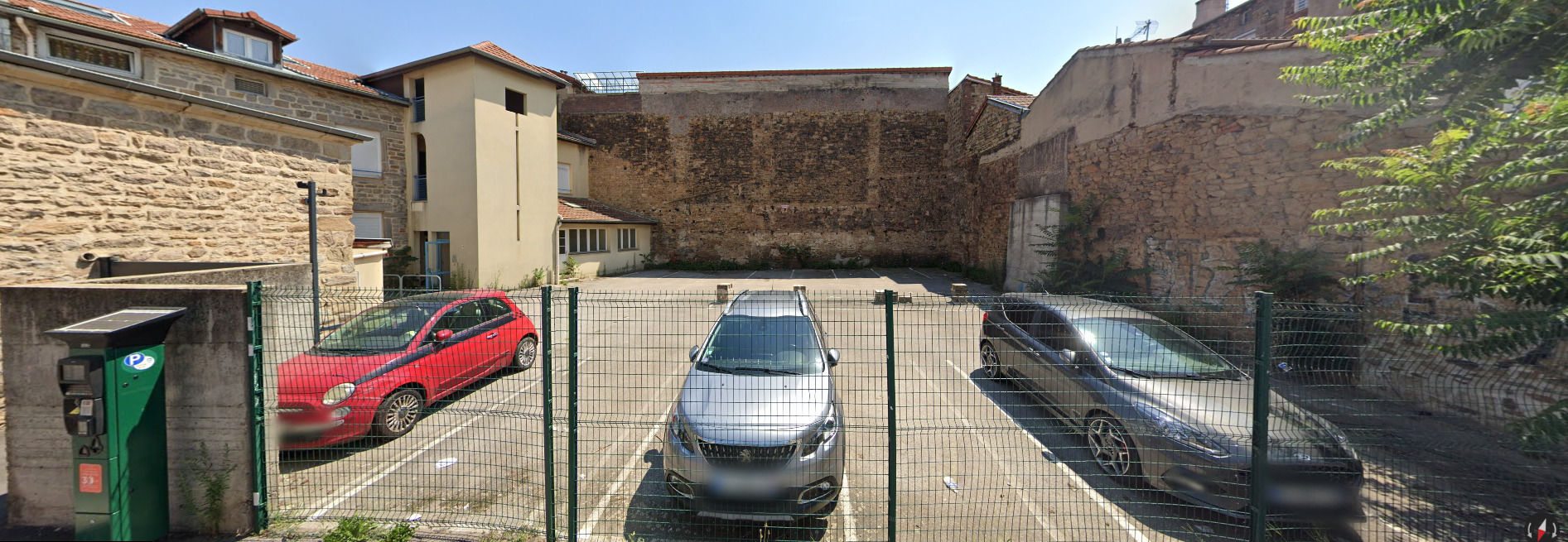 Location parking couvert à Saint-Étienne 42100 SAINT ROCH - VALBENOITE - 50 €