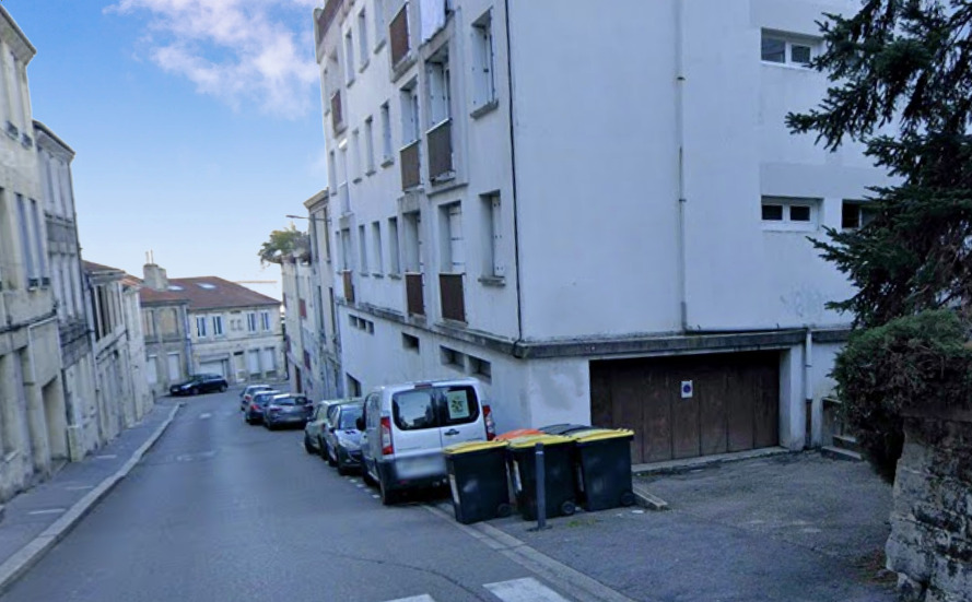 Location parking garage individuel à Saint-Étienne 42000 COLLINE DES PÈRES - 60 €