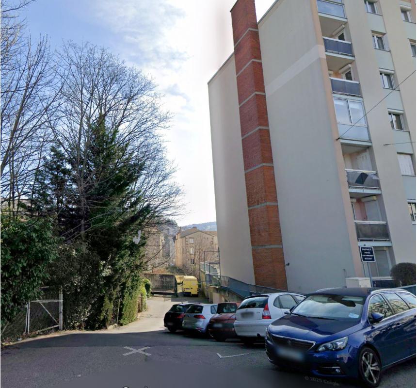 Location parking garage individuel à Saint-Étienne 42100 - 50 €