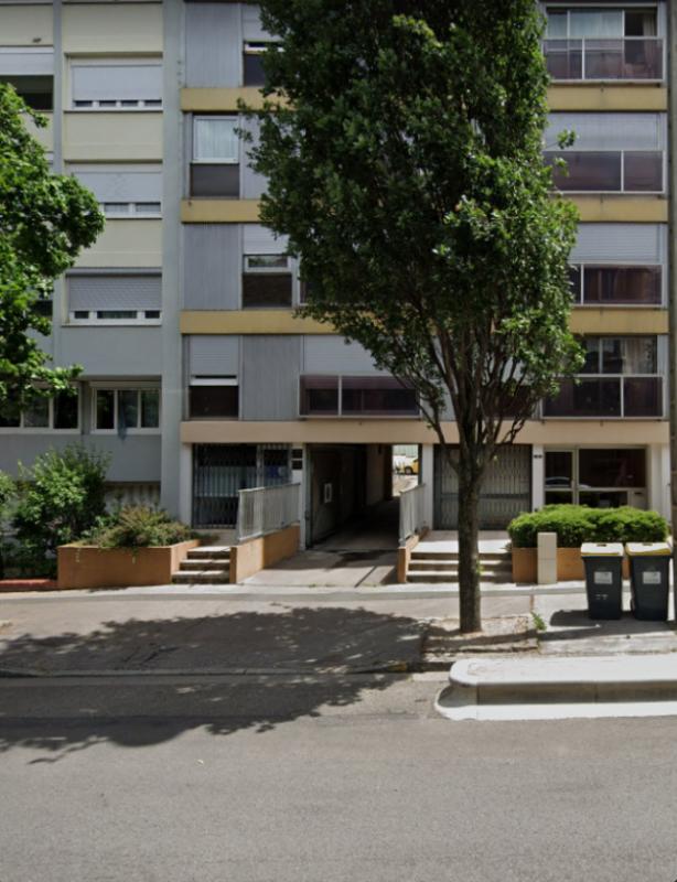 Location parking à Saint-Étienne 42100 BELLEVUE - 30 €