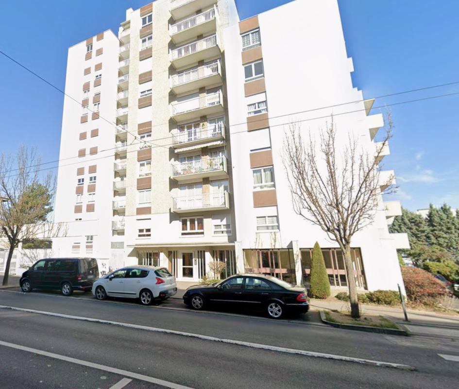 Location parking garage individuel à Saint-Étienne 42000 CHATEAUCREUX - 88 €