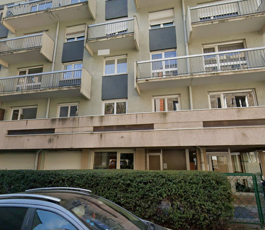 Location parking garage individuel à Saint-Étienne 42000 - 49 €