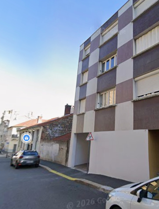 Rent parking garage individuel in Saint-Étienne 42100 - 65 €