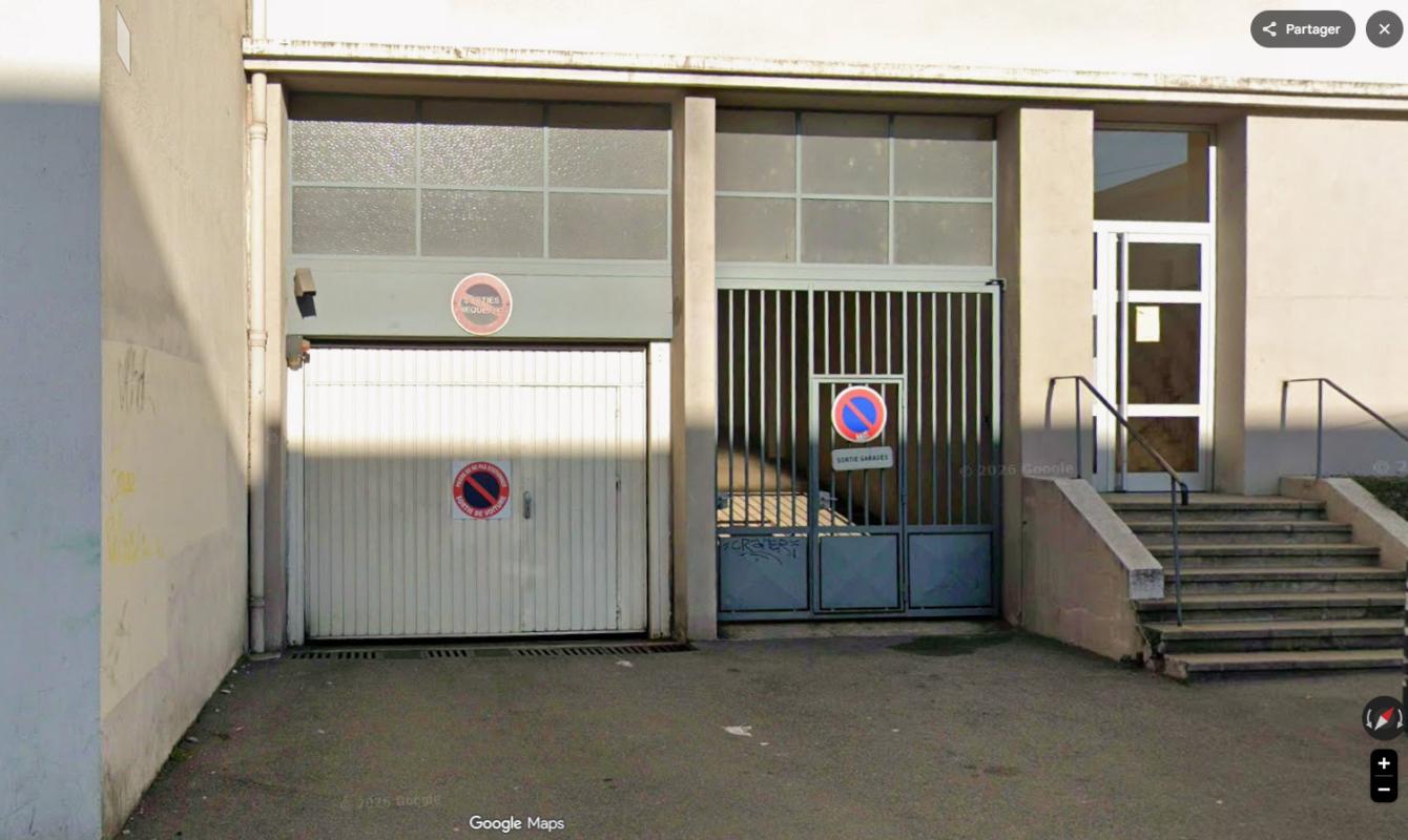 Location parking à Saint-Étienne 42000 - 77 €