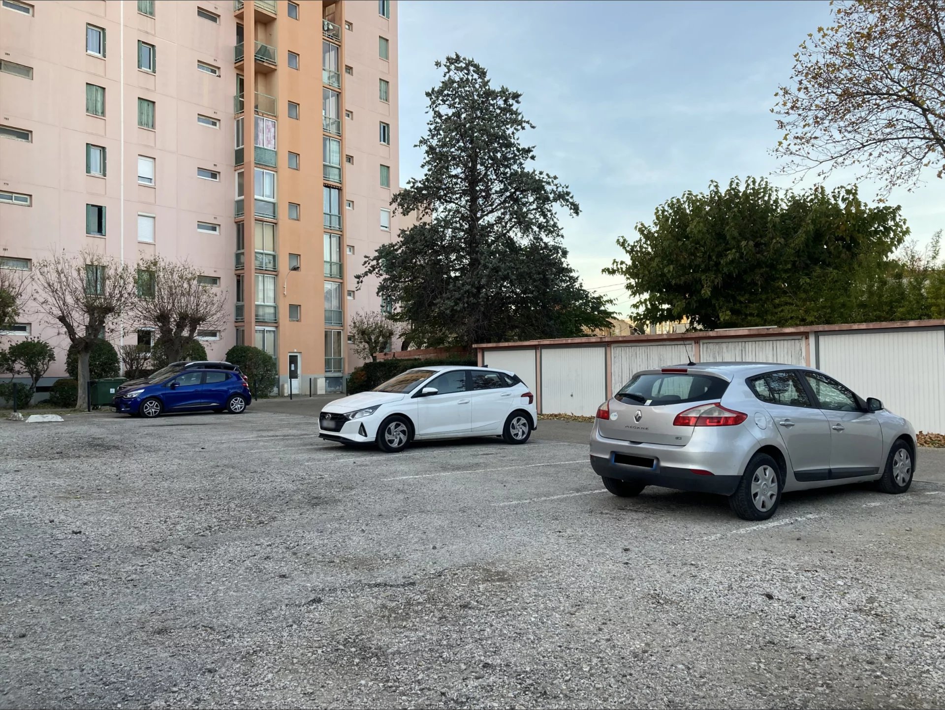 Sold property parking in Nîmes 30000