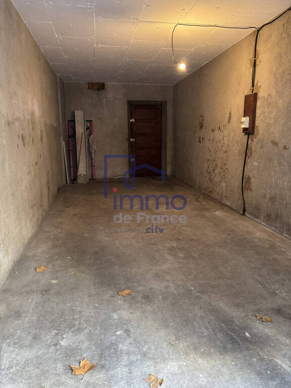 Vente parking 30 m² - Grenoble 38000